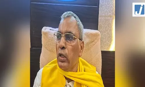 ओमप्रकाश राजभर फिर बोले- टूटकर रहेगी समाजवादी पार्टी, सांसद रुचि वीरा और शिवपाल यादव को लेकर बड़ा दावा ओमप्रकाश राजभर फिर बोले- टूटकर रहेगी समाजवादी पार्टी, सांसद रुचि वीरा और शिवपाल यादव को लेकर बड़ा दावा