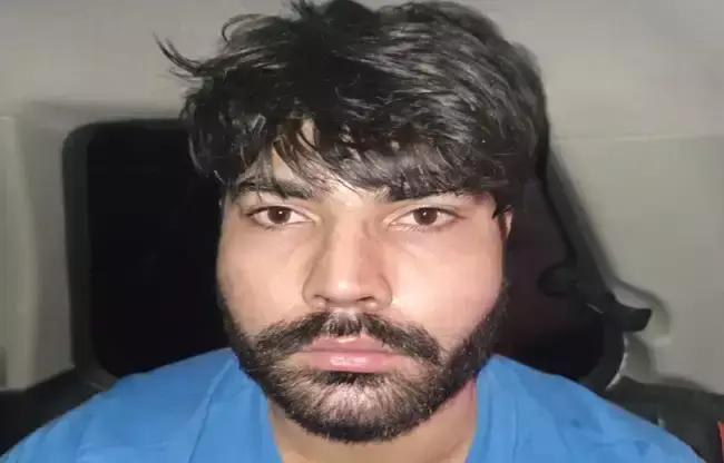 Sonipat: सोनीपत में पुलिस ने दोहरे हत्याकांड के आरोपी को पकड़ा Sonipat: सोनीपत में पुलिस ने दोहरे हत्याकांड के आरोपी को पकड़ा