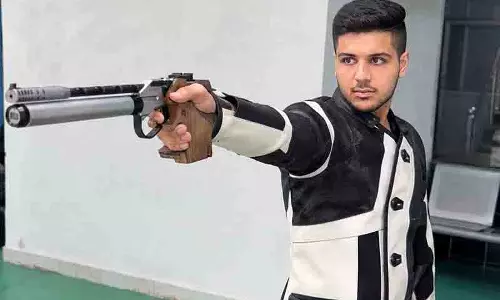 Jalandhar लॉ छात्र देव बंधु ने शूटिंग चैंपियनशिप के लिए क्वालिफाई किया
