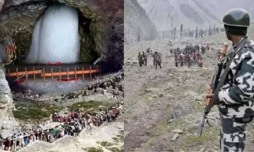 Jammu: अमरनाथ यात्रा को लेकर नगरोटा में कड़ी सुरक्षा जांच Jammu: अमरनाथ यात्रा को लेकर नगरोटा में कड़ी सुरक्षा जांच