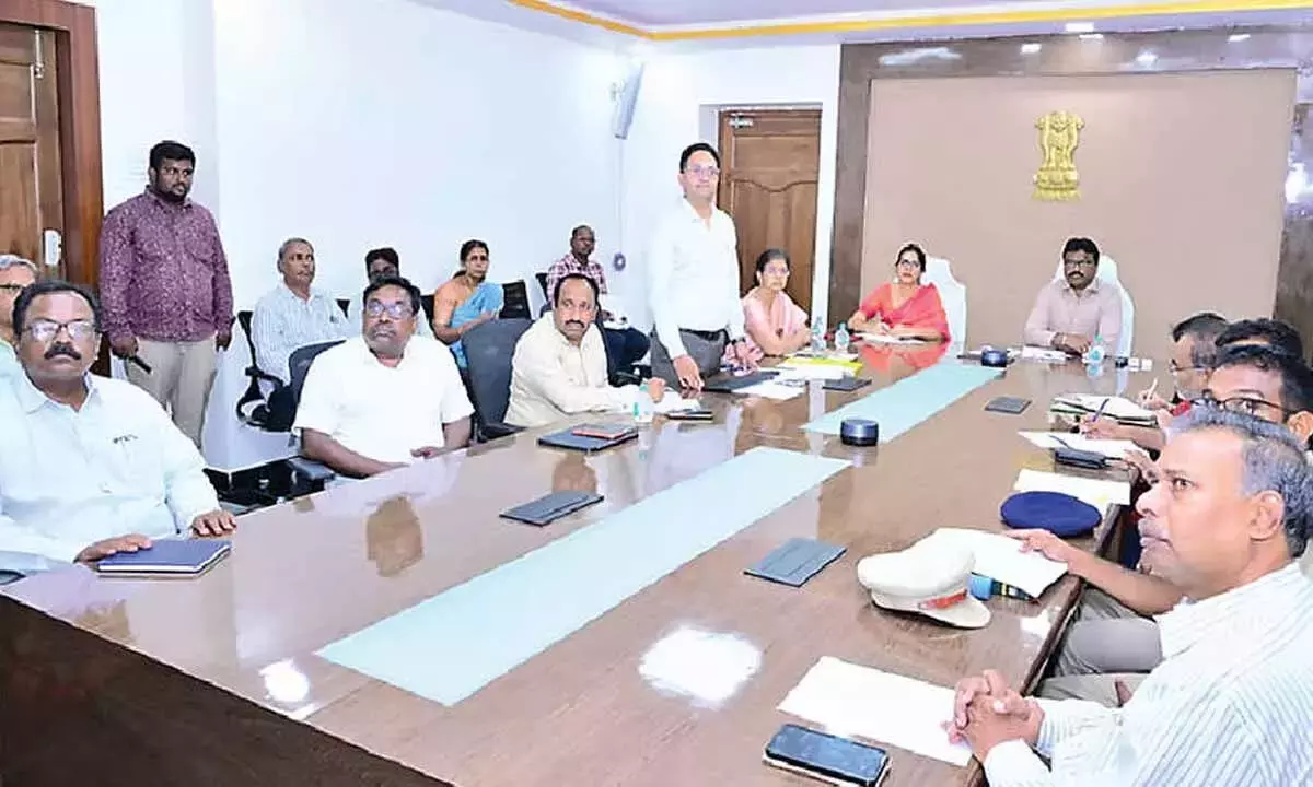 Andhra: प्रकाशम जिले में 6 केंद्रों पर नीट Andhra: प्रकाशम जिले में 6 केंद्रों पर नीट