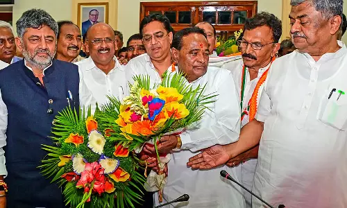 Karnataka: गो-हत्या कानून पर फिर से बहस तेज, कांग्रेस के बहुमत के बाद समीक्षा की चर्चा Karnataka: गो-हत्या कानून पर फिर से बहस तेज, कांग्रेस के बहुमत के बाद समीक्षा की चर्चा