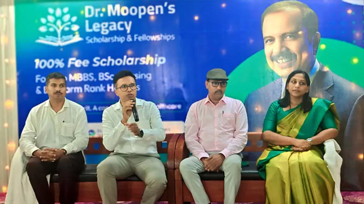डॉ. मूपेन स्कॉलरशिप का बड़ा दायरा; अब 45 छात्रों को 100% फ्री MBBS का मौका डॉ. मूपेन स्कॉलरशिप का बड़ा दायरा; अब 45 छात्रों को 100% फ्री MBBS का मौका