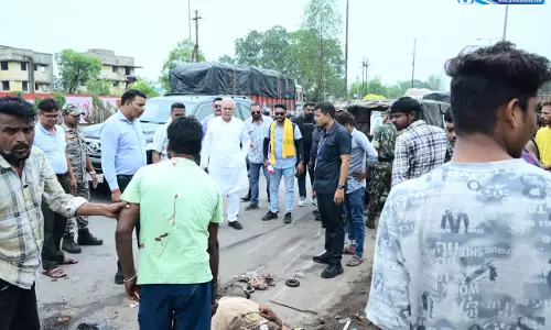 कुम्हारी ब्रिज के पास ऑटो पलटा, चालक घायल