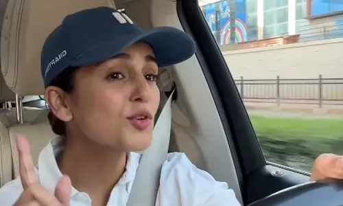 सोशल मीडिया पर छाईं हुमा कुरैशी, लंबा रास्ता लेने की बताई वजह सोशल मीडिया पर छाईं हुमा कुरैशी, लंबा रास्ता लेने की बताई वजह