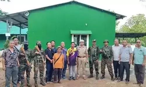 Imphal: मणिपुर में बड़ी कार्रवाई, अपहृत व्यक्ति रेस्क्यू, 9 उग्रवादी पकड़े गए Imphal: मणिपुर में बड़ी कार्रवाई, अपहृत व्यक्ति रेस्क्यू, 9 उग्रवादी पकड़े गए