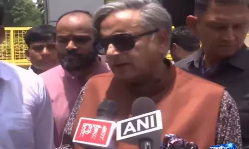 शांति सभी के लिए जरूरी: शशि थरूर ने US-ईरान डील का किया स्वागत शांति सभी के लिए जरूरी: शशि थरूर ने US-ईरान डील का किया स्वागत