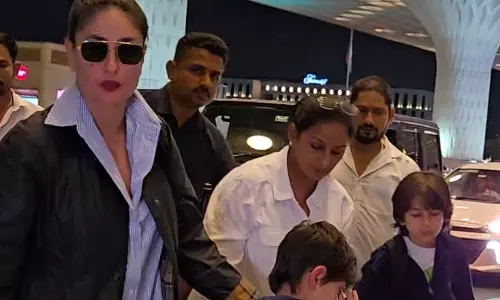Kareena Kapoor के साथ सफर में तैमूर-जेह का क्यूट और चौंकाने वाला मोमेंट Kareena Kapoor के साथ सफर में तैमूर-जेह का क्यूट और चौंकाने वाला मोमेंट