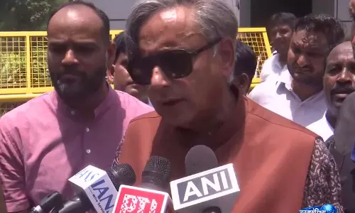 राहुल गांधी को Shashi Tharoor का जन्मदिन संदेश, लोकतंत्र में मजबूती की कामना राहुल गांधी को Shashi Tharoor का जन्मदिन संदेश, लोकतंत्र में मजबूती की कामना