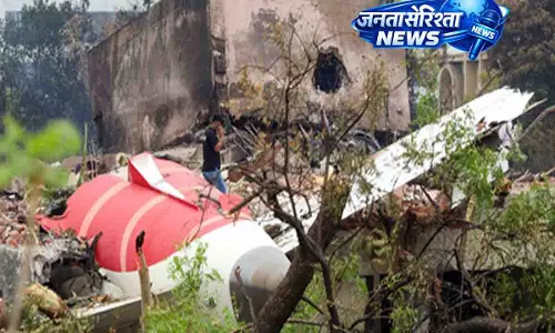 एयर इंडिया बोइंग हादसे पर पायलट संगठन का बड़ा दावा एयर इंडिया बोइंग हादसे पर पायलट संगठन का बड़ा दावा