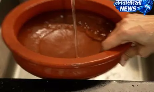 मिट्टी के बर्तन की सफाई कैसे करें