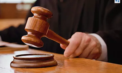 हाईकोर्ट ने टॉप ब्यूरोक्रेट को लगाई फटकार, कहा- टालमटोल की रणनीति न अपनाएं
