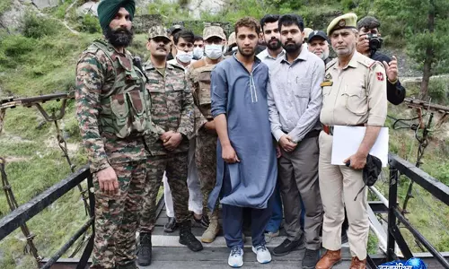 J-K के कुपवाड़ा में LoC पार करने वाले पाकिस्तानी नागरिक को जांच के बाद वापस भेजा गया