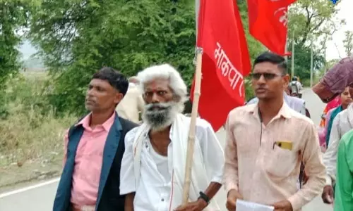 पीड़िता को न्याय की मांग पीड़िता को न्याय की मांग