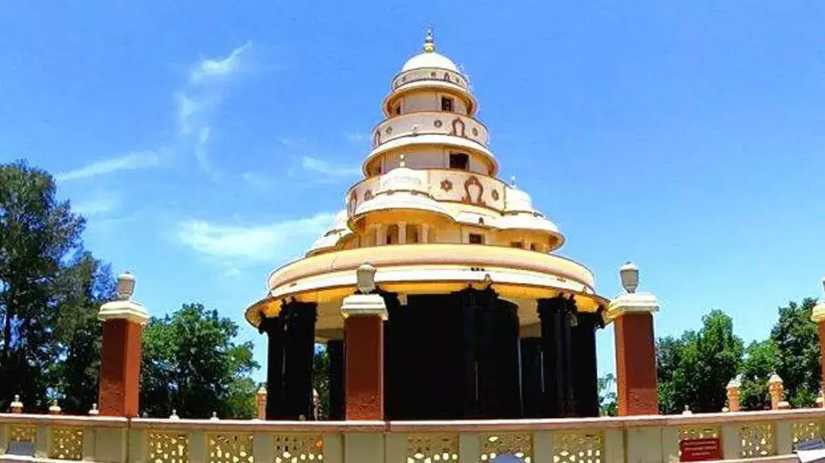 Delhi में  नारायण गुरु की प्रतिमा और सांस्कृतिक केंद्र का निर्माण