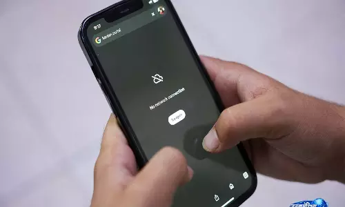 दक्षिण वज़ीरिस्तान में Pakistan का इंटरनेट ब्लैकआउट जारी रहने से छात्र और कारोबार प्रभावित हो रहे दक्षिण वज़ीरिस्तान में Pakistan का इंटरनेट ब्लैकआउट जारी रहने से छात्र और कारोबार प्रभावित हो रहे