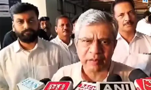 बिहार में रेलवे परियोजनाओं पर तेजी, 1.15 लाख करोड़ रुपये के काम जारी : अश्विनी वैष्णव बिहार में रेलवे परियोजनाओं पर तेजी, 1.15 लाख करोड़ रुपये के काम जारी : अश्विनी वैष्णव