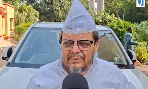 मौलाना सज्जाद नोमानी के बयान पर विवाद, सूफी काशिश वारसी ने लगाया आरोप मौलाना सज्जाद नोमानी के बयान पर विवाद, सूफी काशिश वारसी ने लगाया आरोप