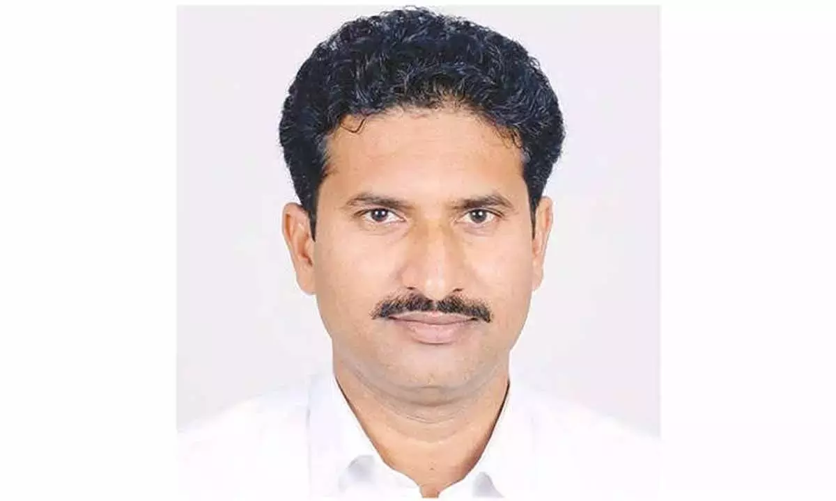Andhra: दुर्गा प्रसाद GGH के नए सुपरिटेंडेंट बने Andhra: दुर्गा प्रसाद GGH के नए सुपरिटेंडेंट बने