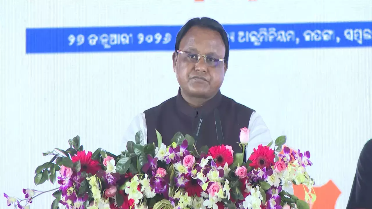 Odisha : सरकारी डॉक्टरों पर सख्ती, ड्यूटी से लंबे समय तक अनुपस्थित रहने पर कार्रवाई के निर्देश Odisha : सरकारी डॉक्टरों पर सख्ती, ड्यूटी से लंबे समय तक अनुपस्थित रहने पर कार्रवाई के निर्देश