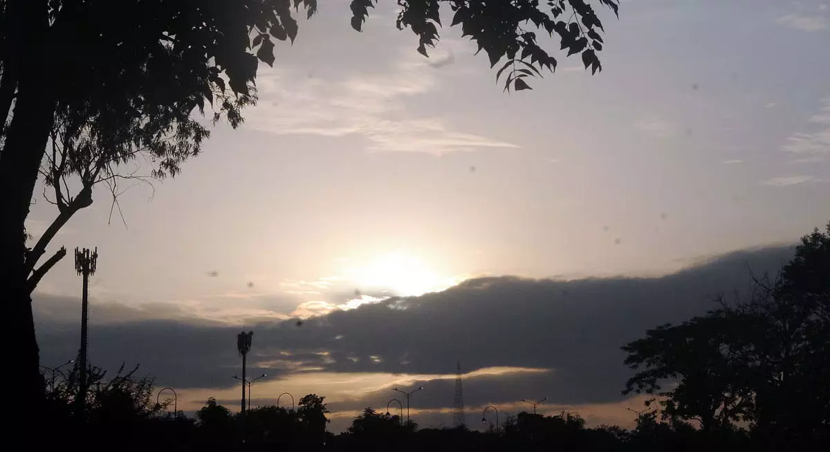 MP : मॉनसून से पहले बारिश में बड़ी कमी, कई जिलों में असमान वर्षा दर्ज MP : मॉनसून से पहले बारिश में बड़ी कमी, कई जिलों में असमान वर्षा दर्ज