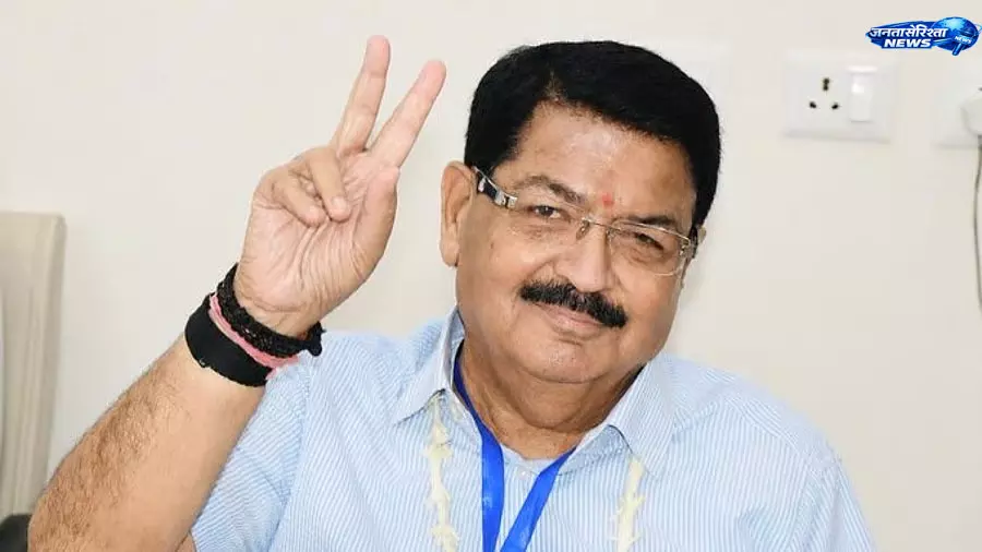 परिमल नाथवानी की राज्यसभा जीत से I.N.D.I.A गठबंधन में हलचल, विपक्षी वोटिंग पर उठे सवाल परिमल नाथवानी की राज्यसभा जीत से I.N.D.I.A गठबंधन में हलचल, विपक्षी वोटिंग पर उठे सवाल