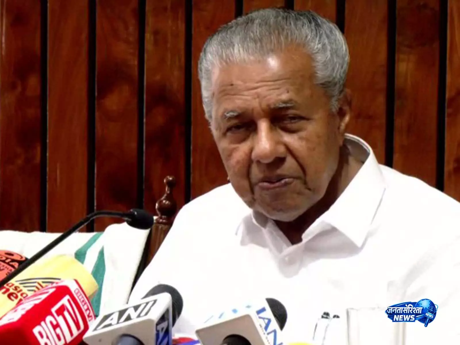 निजीकरण की कोशिश: पिनाराई विजयन ने नीतिगत दिशा को लेकर UDF केरल बजट पर निशाना साधा निजीकरण की कोशिश: पिनाराई विजयन ने नीतिगत दिशा को लेकर UDF केरल बजट पर निशाना साधा