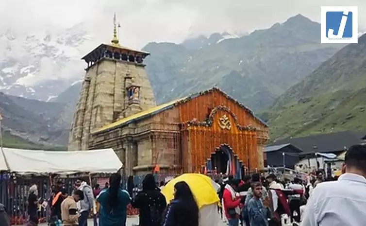 केदारनाथ धाम में उमड़ा आस्था का सैलाब, दर्शन करने वाले श्रद्धालुओं का आंकड़ा 12.70 लाख पार केदारनाथ धाम में उमड़ा आस्था का सैलाब, दर्शन करने वाले श्रद्धालुओं का आंकड़ा 12.70 लाख पार