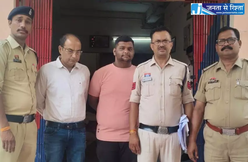 सट्टा नेटवर्क पर धमतरी पुलिस का बड़ा प्रहार, दो आरोपी गिरफ्तार सट्टा नेटवर्क पर धमतरी पुलिस का बड़ा प्रहार, दो आरोपी गिरफ्तार