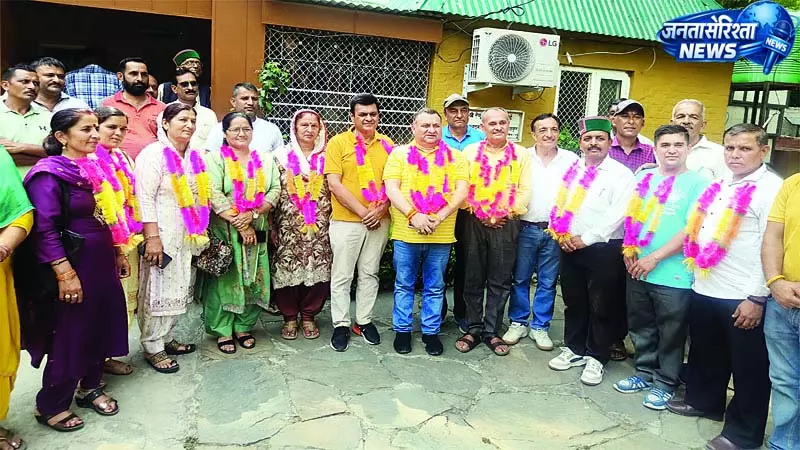 ददाहू बीडीसी पर लहराया कांग्रेस का परचम ददाहू बीडीसी पर लहराया कांग्रेस का परचम