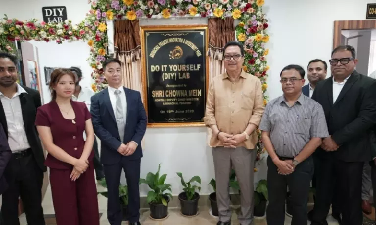 Arunachal में चौना मेन ने APIIP की DIY लैब का किया उद्घाटन, स्टार्टअप्स को मिलेगा बढ़ावा Arunachal में चौना मेन ने APIIP की DIY लैब का किया उद्घाटन, स्टार्टअप्स को मिलेगा बढ़ावा