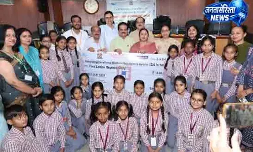 Delhi नगर निगम के छात्रों को ब्रह्मांड और इतिहास की शिक्षा दी Delhi नगर निगम के छात्रों को ब्रह्मांड और इतिहास की शिक्षा दी