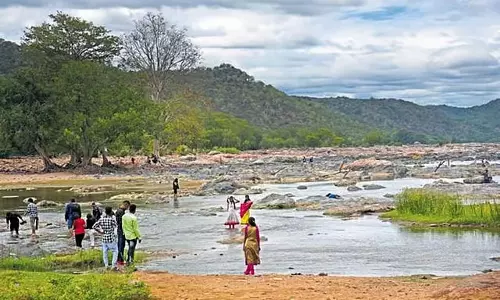 Mekedatu बांध प्रस्ताव पर तमिलनाडु विधानसभा में एकजुटता, नेताओं ने दिया समर्थन Mekedatu बांध प्रस्ताव पर तमिलनाडु विधानसभा में एकजुटता, नेताओं ने दिया समर्थन