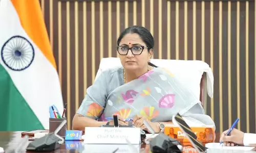 New Delhi: मुख्यमंत्री रेखा गुप्ता ने जेल डॉक्टरों के स्थानांतरण पर दिया जोर New Delhi: मुख्यमंत्री रेखा गुप्ता ने जेल डॉक्टरों के स्थानांतरण पर दिया जोर