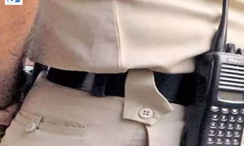 कैंसर पीड़ित युवक को बनाया निशाना, पुलिसवालों पर थाने में कुकर्म करने का आरोप कैंसर पीड़ित युवक को बनाया निशाना, पुलिसवालों पर थाने में कुकर्म करने का आरोप