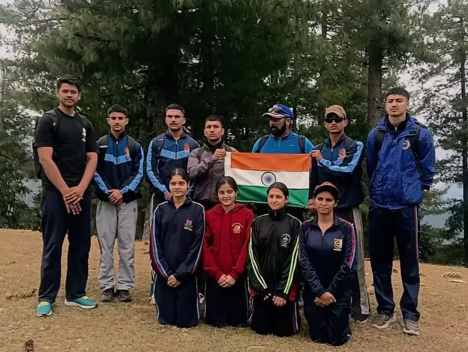Jammu: पर्वतारोहण प्रशिक्षण में एनसीसी कैडेट्स का शानदार प्रदर्शन Jammu: पर्वतारोहण प्रशिक्षण में एनसीसी कैडेट्स का शानदार प्रदर्शन