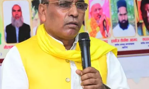 अखिलेश पर राजभर का तंज अखिलेश पर राजभर का तंज
