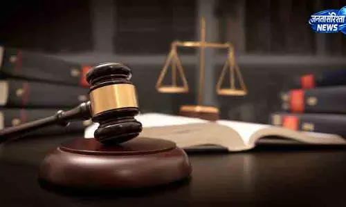 Punjab and Haryana हाईकोर्ट: अंधेरे में खड़े ट्रक से टकराने पर राइडर दोषी नहीं Punjab and Haryana हाईकोर्ट: अंधेरे में खड़े ट्रक से टकराने पर राइडर दोषी नहीं