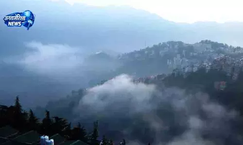Himachal में आने वाले दिनों में हल्की बारिश के आसार Himachal में आने वाले दिनों में हल्की बारिश के आसार