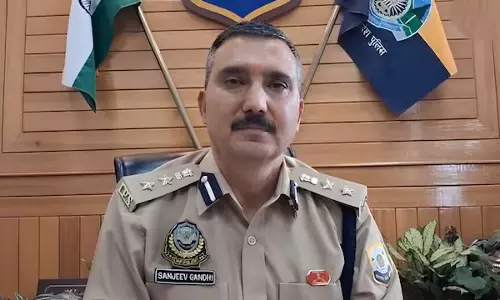 Shimla: सरकारी आवास खाली न करने पर आईपीएस अधिकारी संजीव गांधी को डैमेज चार्ज नोटिस Shimla: सरकारी आवास खाली न करने पर आईपीएस अधिकारी संजीव गांधी को डैमेज चार्ज नोटिस