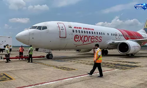 Navi Mumbai एयरपोर्ट से 15 जुलाई को शुरू होगी अबू धाबी के लिए पहली अंतरराष्ट्रीय उड़ान Navi Mumbai एयरपोर्ट से 15 जुलाई को शुरू होगी अबू धाबी के लिए पहली अंतरराष्ट्रीय उड़ान