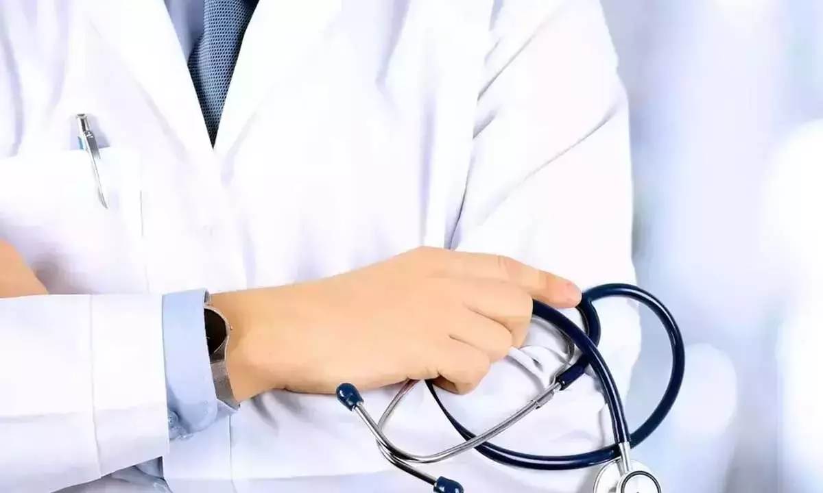 Andhra: डॉक्टरों से संक्रामक बीमारियों के मामलों की रिपोर्ट करने को कहा गया Andhra: डॉक्टरों से संक्रामक बीमारियों के मामलों की रिपोर्ट करने को कहा गया