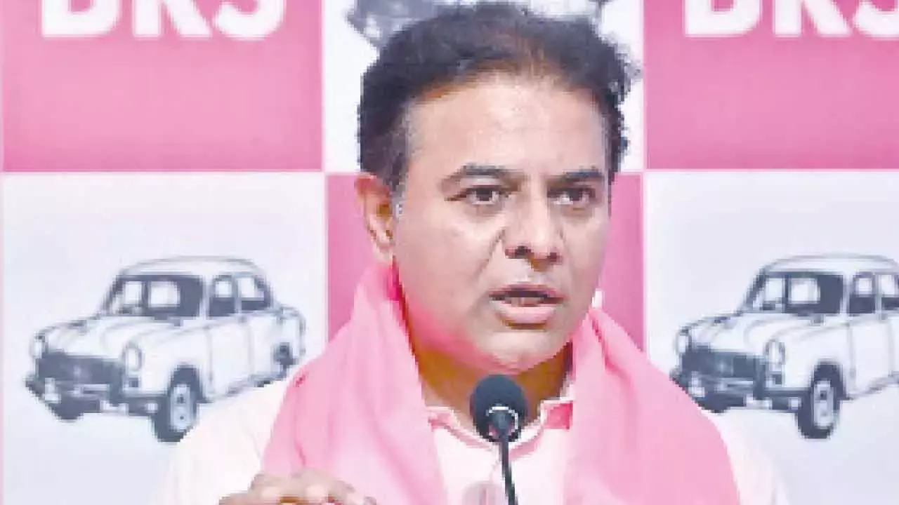 Telangana: KTR ने अधूरे वादों को लेकर कांग्रेस पर निशाना साधा