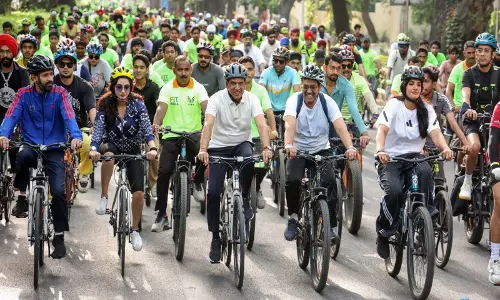 अंतरराष्ट्रीय योग दिवस: JLN स्टेडियम में भव्य आयोजन, मंडाविया और अक्षय कुमार होंगे शामिल
