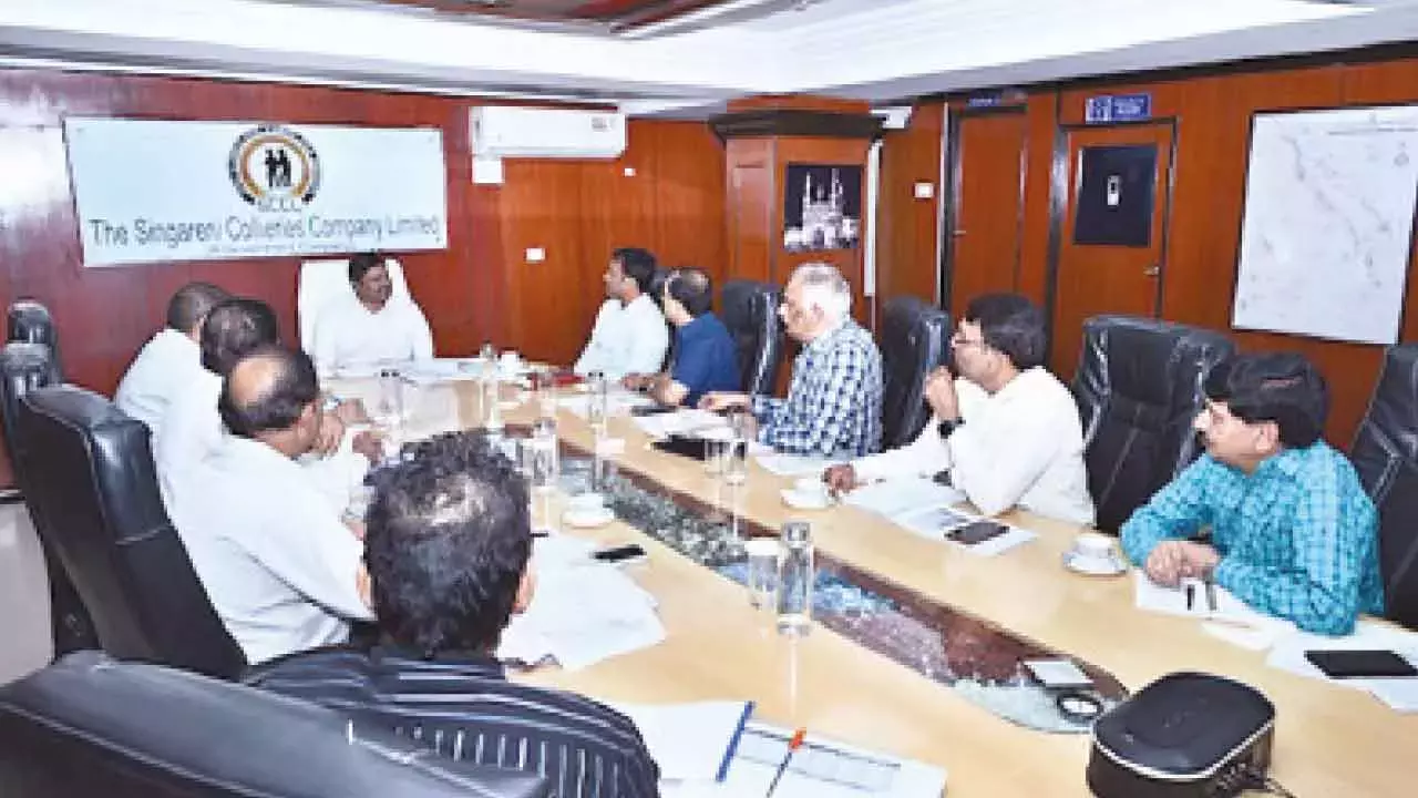 Telangana: सिंगरेनी ने भरोसा दिलाया है कि मॉनसून के लिए कोयले का पर्याप्त स्टॉक बनाए रखा गया Telangana: सिंगरेनी ने भरोसा दिलाया है कि मॉनसून के लिए कोयले का पर्याप्त स्टॉक बनाए रखा गया
