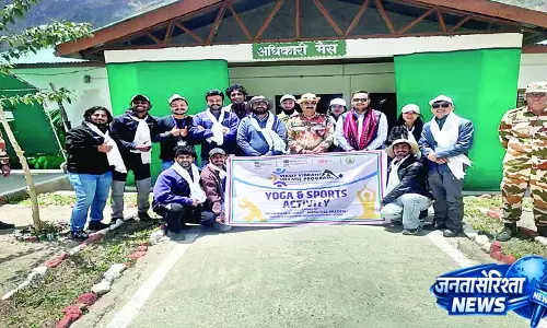 स्पीति के युवाओं ने देखा सैनिकों का शौर्य स्पीति के युवाओं ने देखा सैनिकों का शौर्य