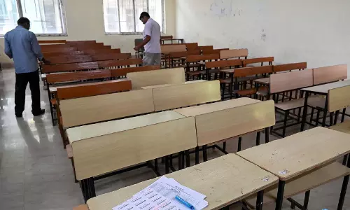 भोपाल में NEET-UG की दोबारा परीक्षा के लिए पूरी तैयारी, 32 केंद्रों पर 13,700 से ज़्यादा उम्मीदवार होंगे शामिल भोपाल में NEET-UG की दोबारा परीक्षा के लिए पूरी तैयारी, 32 केंद्रों पर 13,700 से ज़्यादा उम्मीदवार होंगे शामिल