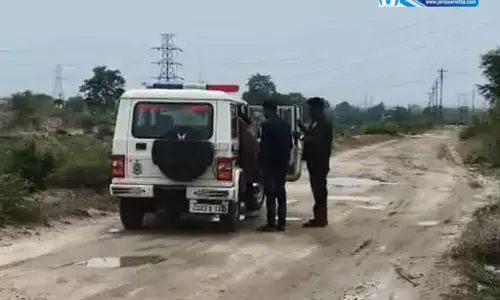नकली गन से डराकर रेप की कोशिश, पीड़िता का रिश्तेदार फरार नकली गन से डराकर रेप की कोशिश, पीड़िता का रिश्तेदार फरार