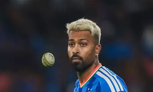 चोट के कारण हार्दिक पांड्या इंग्लैंड सीरीज़ से बाहर, भारत को बड़ा झटका चोट के कारण हार्दिक पांड्या इंग्लैंड सीरीज़ से बाहर, भारत को बड़ा झटका