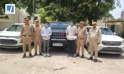 लग्जरी कार चोर गिरोह का भंडाफोड़, 3 महंगी गाड़ियां बरामद लग्जरी कार चोर गिरोह का भंडाफोड़, 3 महंगी गाड़ियां बरामद